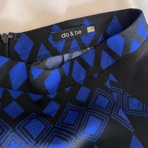 Back and blue checkered pant